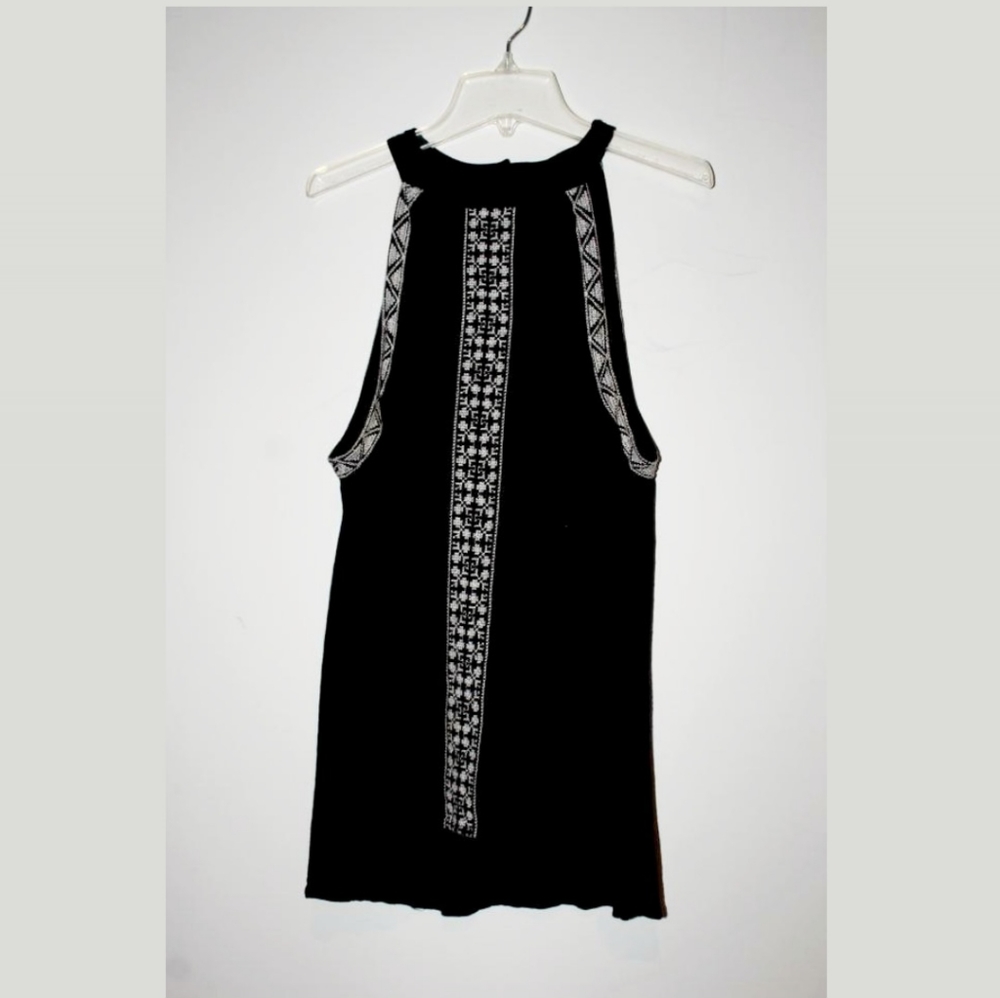 Black halter sleeveless boho embroidery blouse